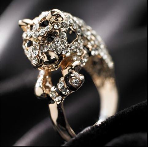 Designer Inspired Pale Gold and Crystal Diamante 'Lucky Leopard' Cocktail Ring